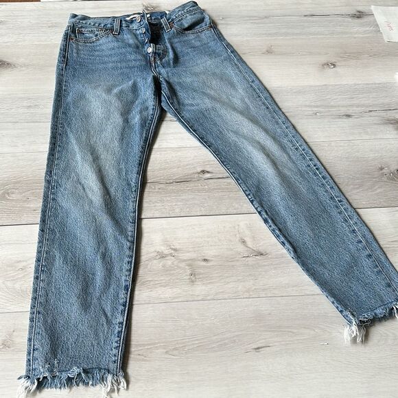 LEVI’S WEDGIE STRAIGHT FIT WOMEN'S JEANS NWT‎ 26 - Picture 8 of 8